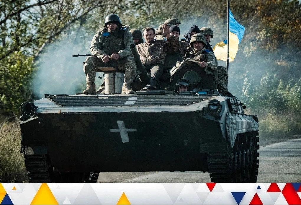 Chiến sự Ukraine 14/12: Nga phá vỡ tuyến phòng thủ cuối cùng ở Mirnograd - 1