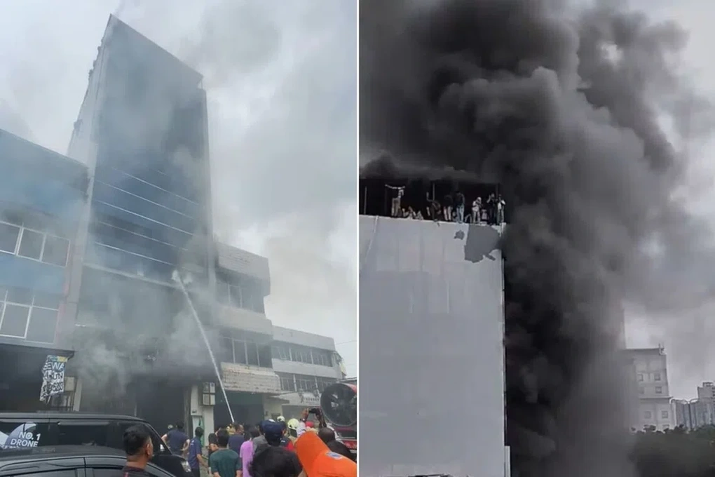 Cháy tòa nhà văn phòng 7 tầng ở Indonesia, 20 người thiệt mạng - 1