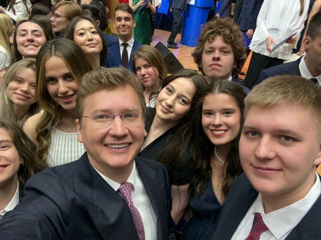 Điều ít biết về cuộc sống của cựu Tổng thống Syria Assad ở Nga - 2