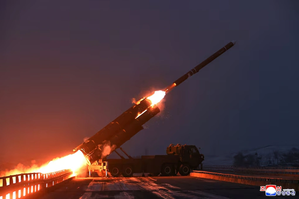 Lãnh đạo Triều Tiên thị sát các vụ phóng tên lửa hành trình chiến lược - 1