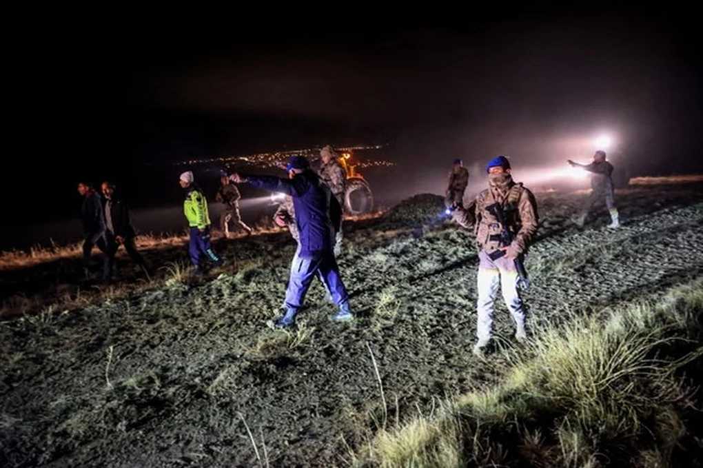 Hé lộ nguyên nhân vụ rơi máy bay khiến Tham mưu trưởng Libya thiệt mạng - 1