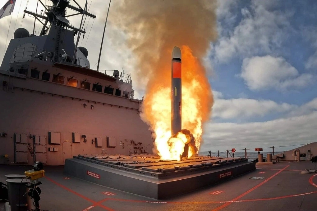 Nghị sĩ Mỹ cảnh báo Nga, dọa cấp tên lửa Tomahawk cho Ukraine - 1