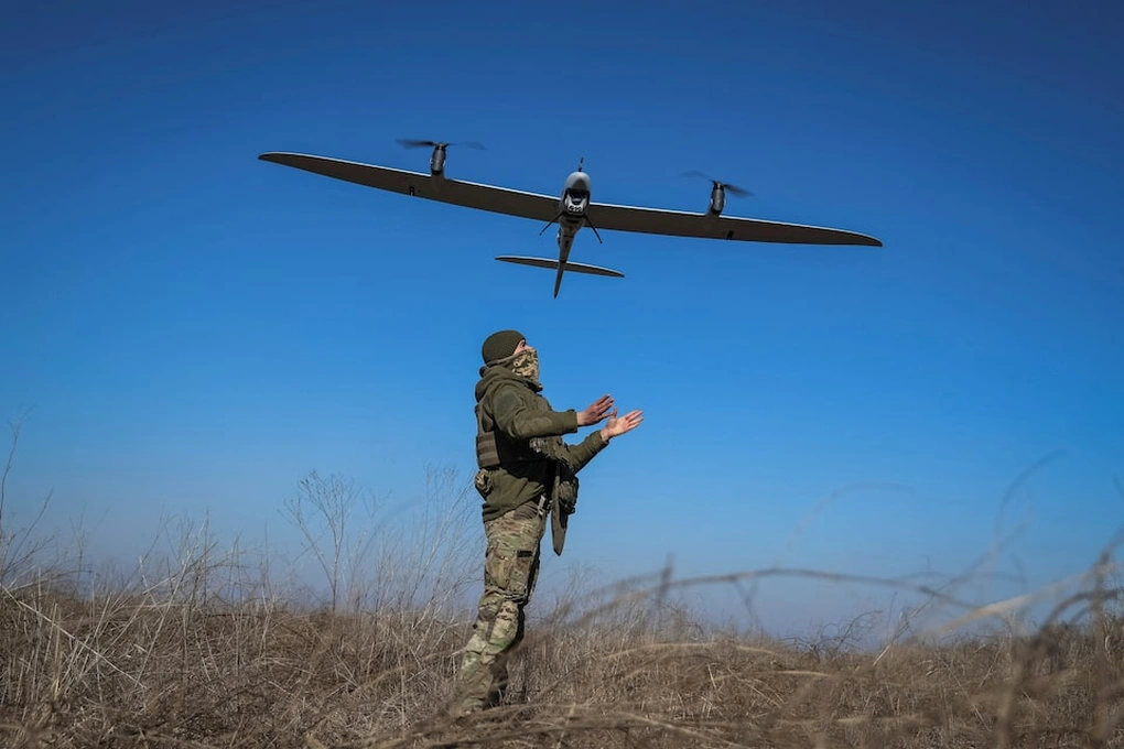Ukraine khoe có UAV đánh chặn nhanh hơn xe đua Công thức 1 - 1 Ukraine khoe có UAV đánh chặn nhanh hơn xe đua Công thức 1 - 1