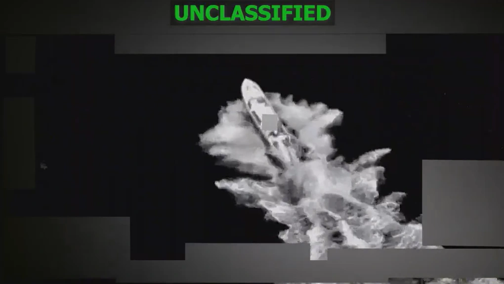 Mỹ lần đầu tập kích liên tiếp 3 xuồng nghi chở ma túy đi sát nhau - 1